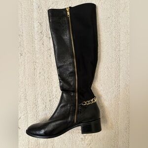 Black Leather and Suede Heels with Gold Chain Accent